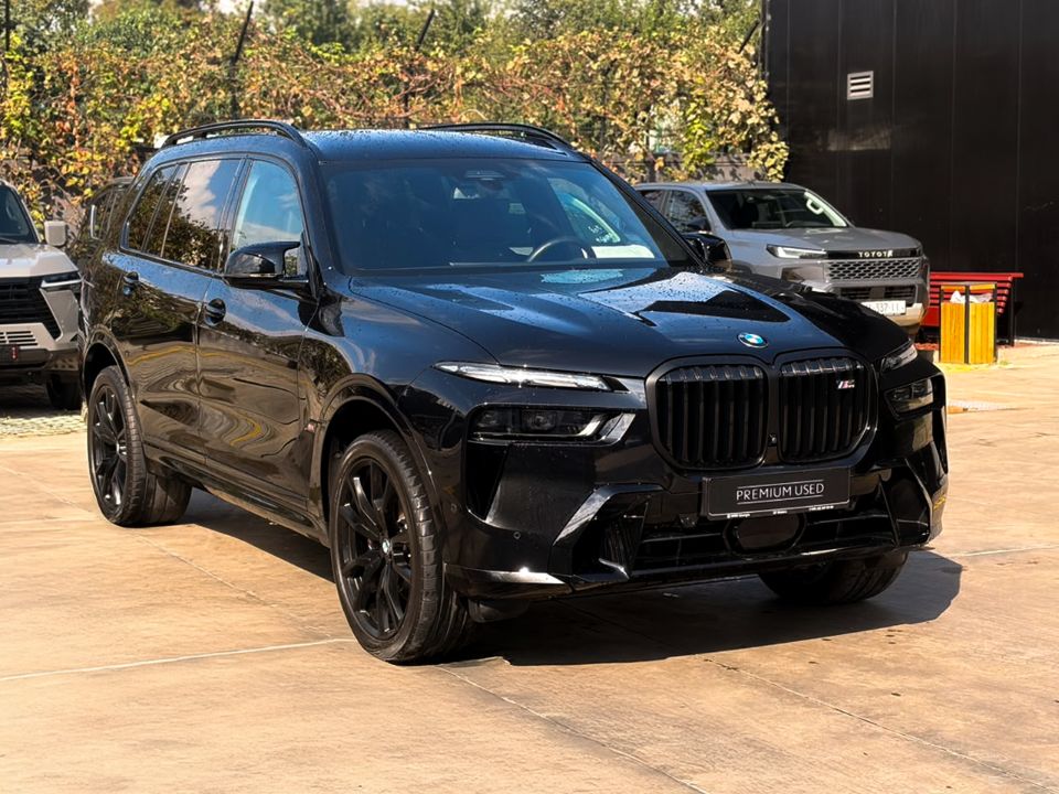 BMW X7 M60i