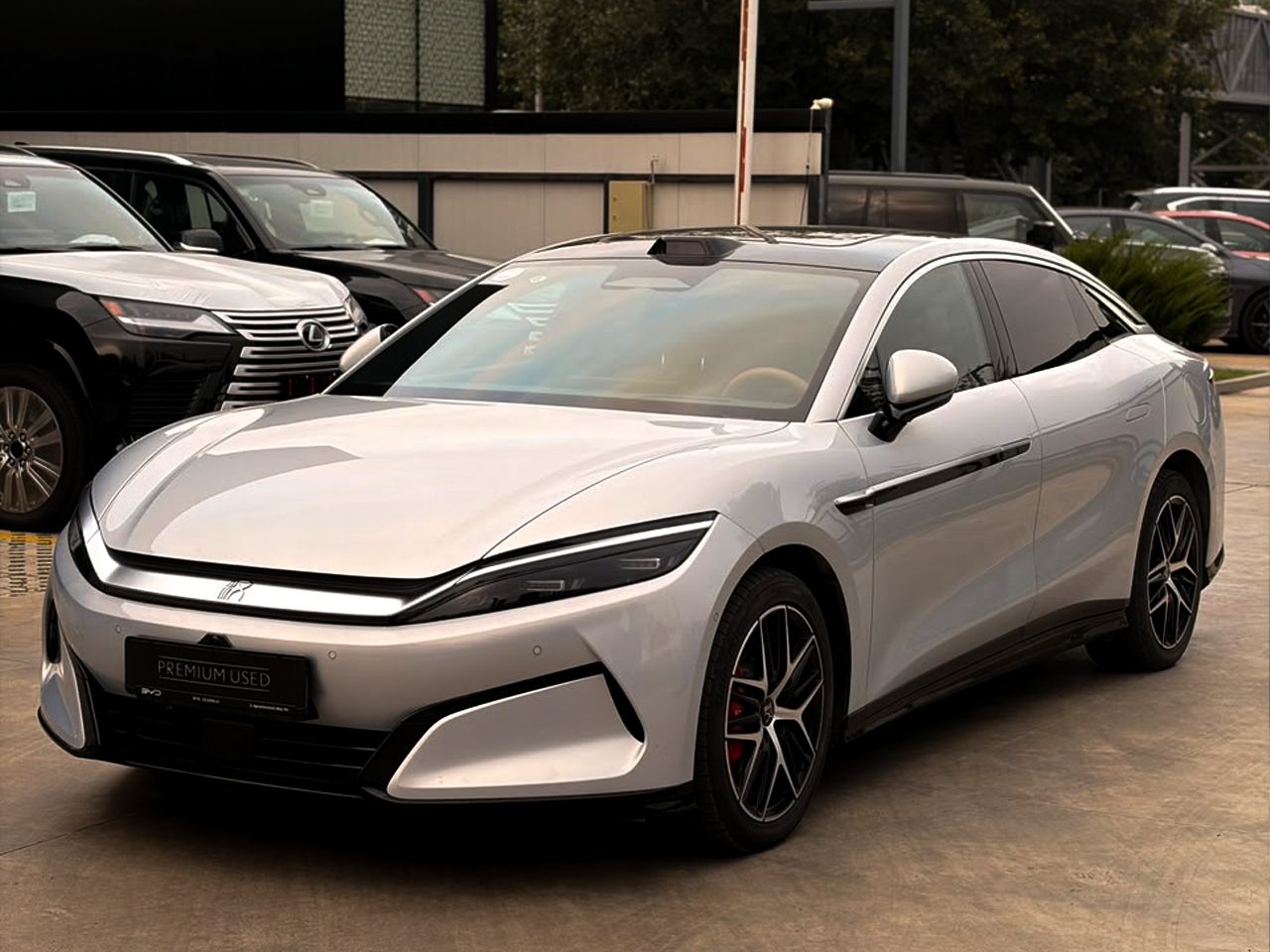 BYD Han L (3/11)