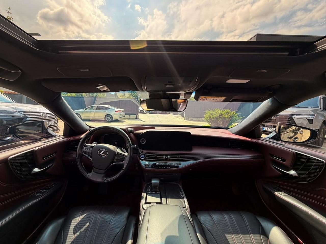 LS 500h luxury (9/11)