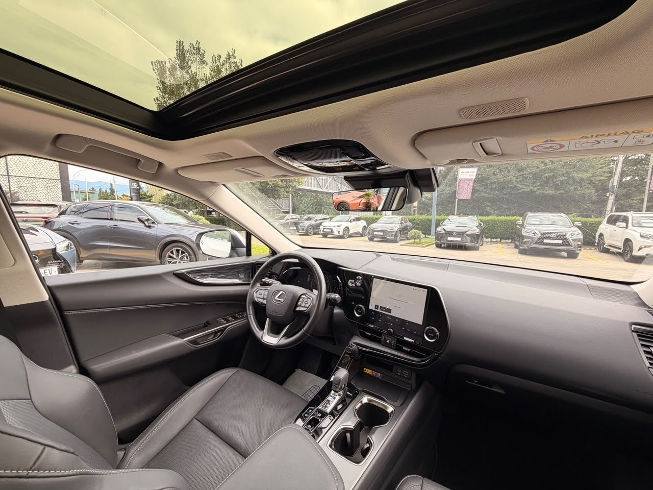 NX 350h Executive (10/10)