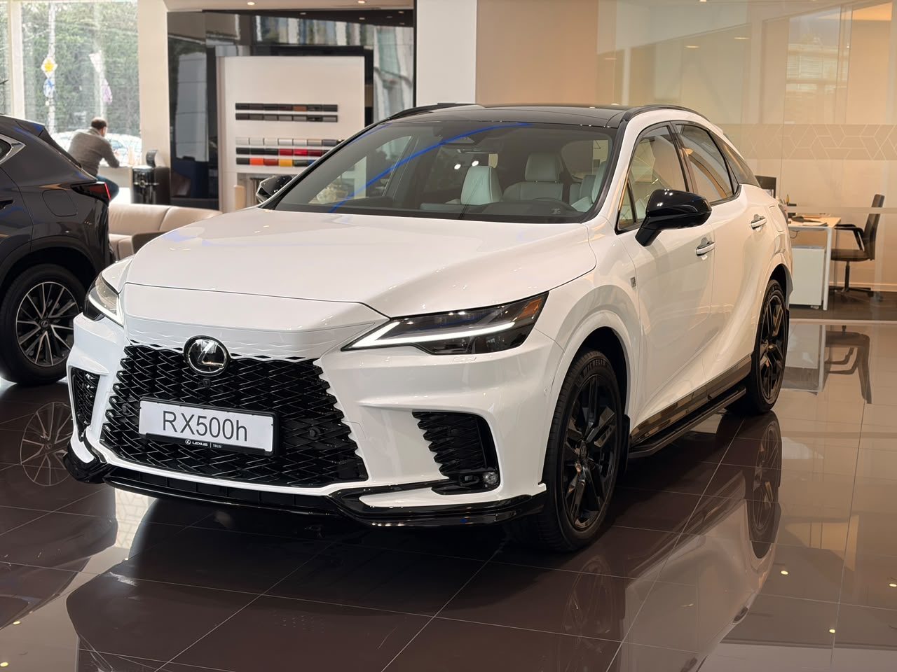 RX 500h F sport SE