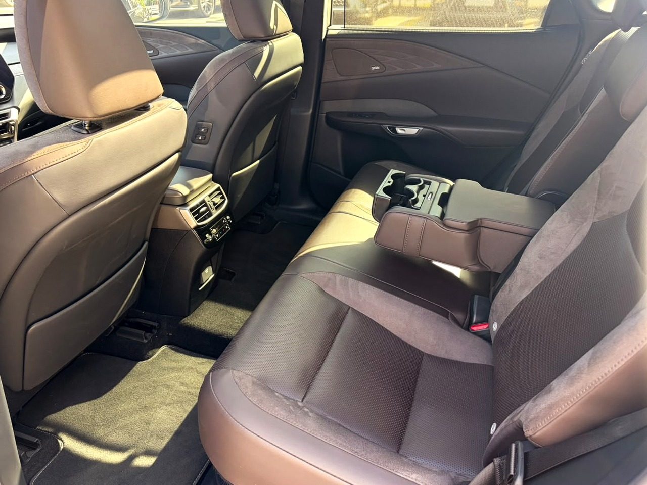 RX 350h Luxury (8/11)